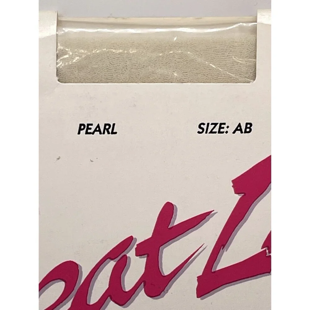 Great Legs by Hanes Silkiest Sheer Control Top Sandalfoot PEARL Size AB - New Ol